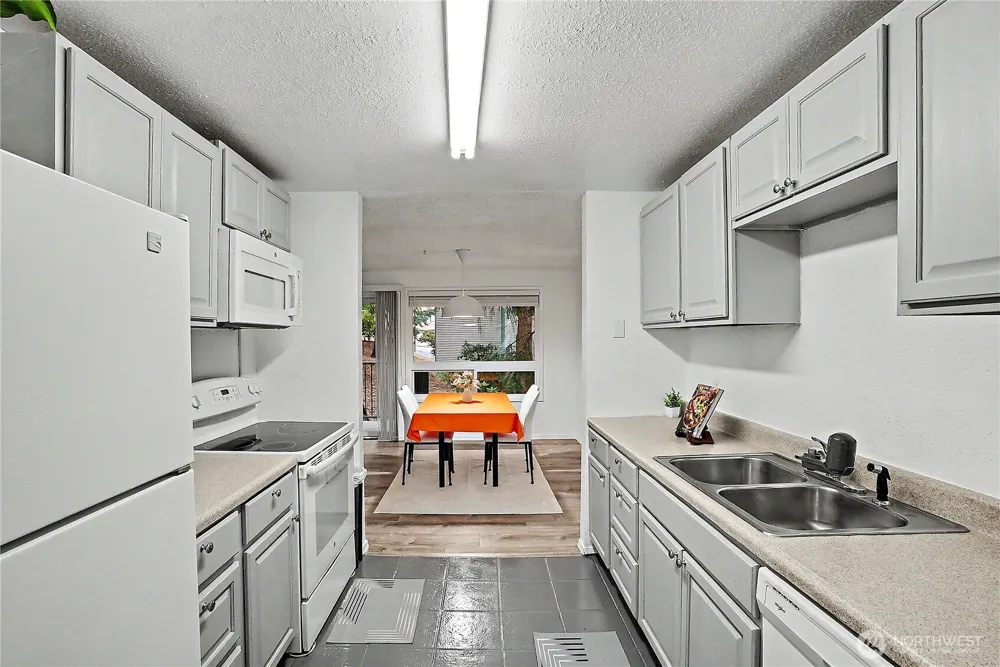 1938 SW 318th Place #9C Federal Way, WA 98023