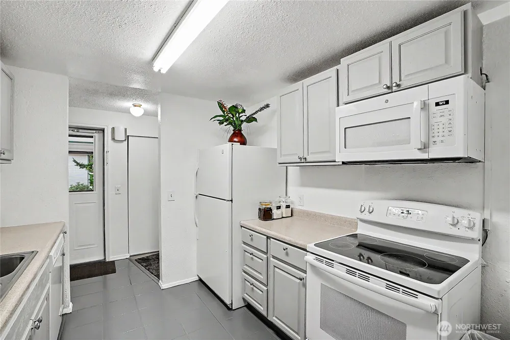1938 SW 318th Place #9C Federal Way, WA 98023