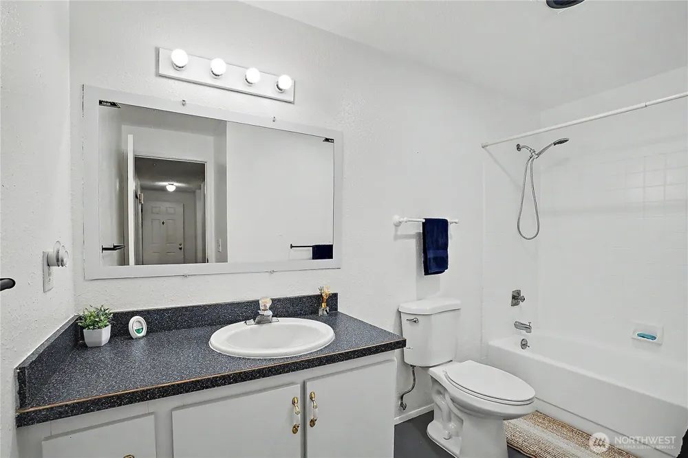 1938 SW 318th Place #9C Federal Way, WA 98023