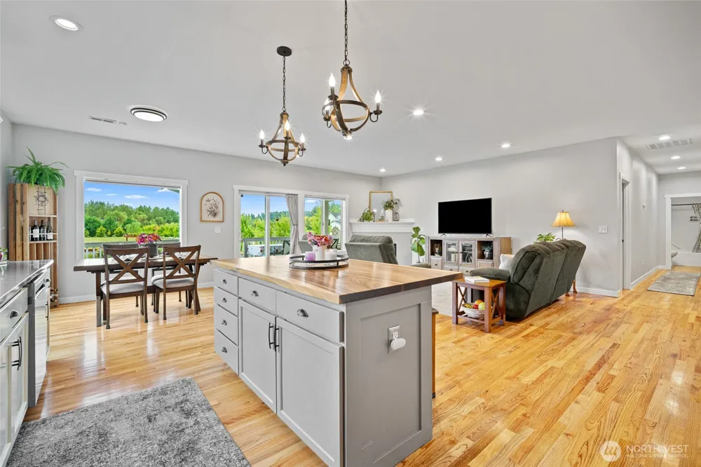 24200 Harvey Creek Rd Arlington, WA 98223