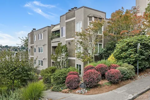 1300 W Boston Street #24