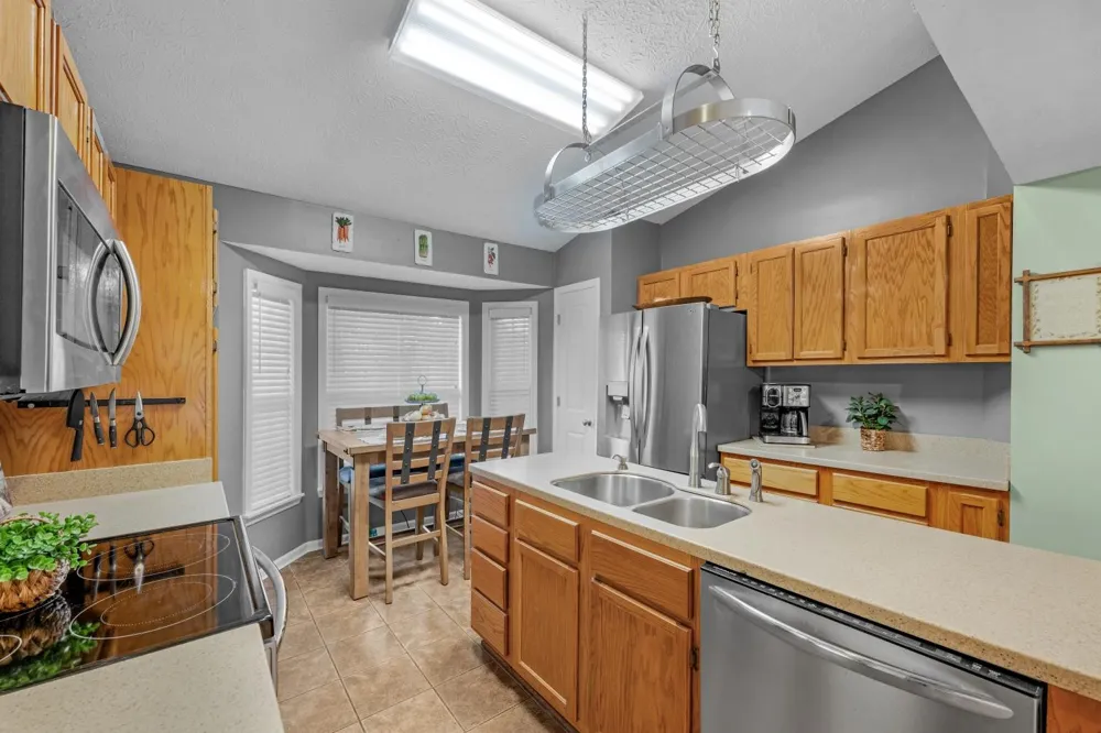 121 Agee Cir E Hendersonville, TN 37075