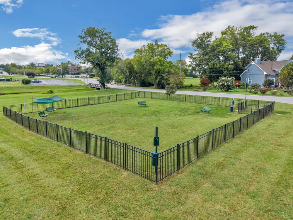 121 Agee Cir E Hendersonville, TN 37075