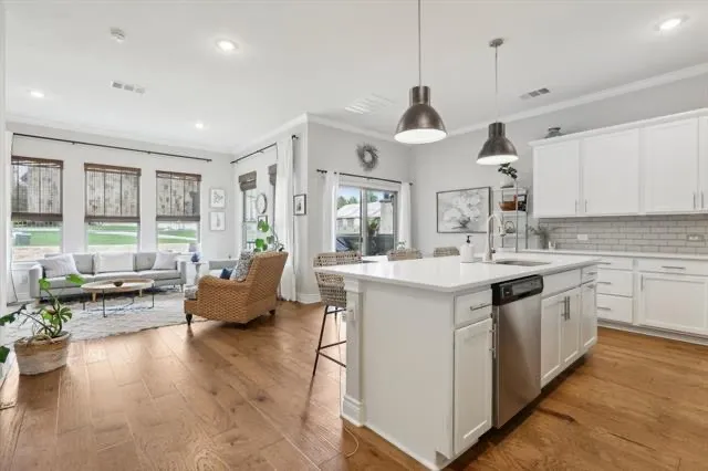 332 Adams Street Georgetown, TX 78628