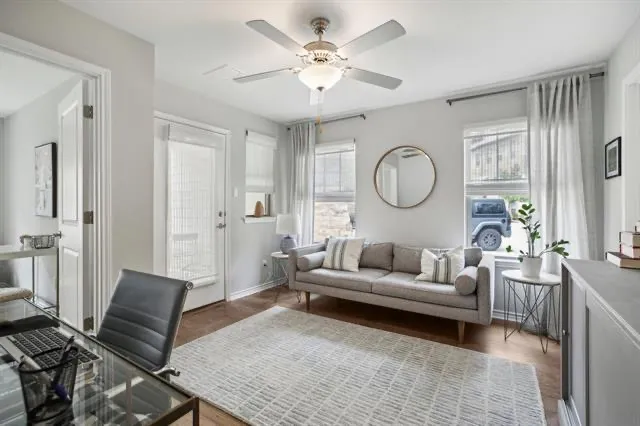 332 Adams Street Georgetown, TX 78628