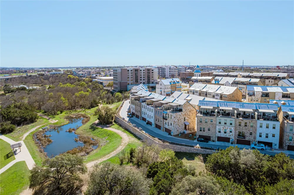 332 Adams Street Georgetown, TX 78628