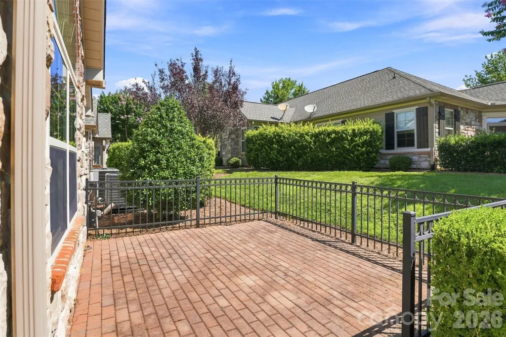 821 Ledgestone Court Tega Cay, SC 29708