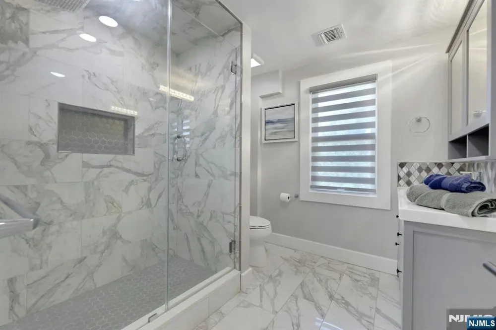 281 W Englewood Avenue Teaneck, NJ 07666