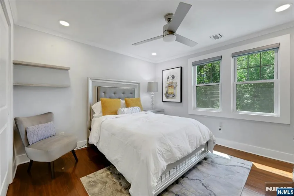281 W Englewood Avenue Teaneck, NJ 07666