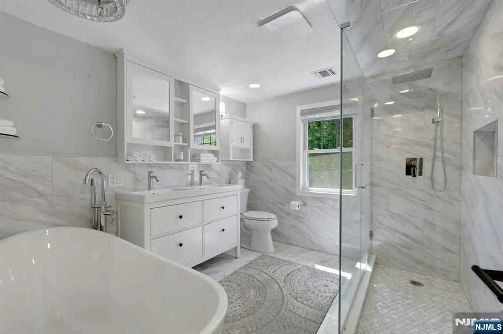 281 W Englewood Avenue Teaneck, NJ 07666