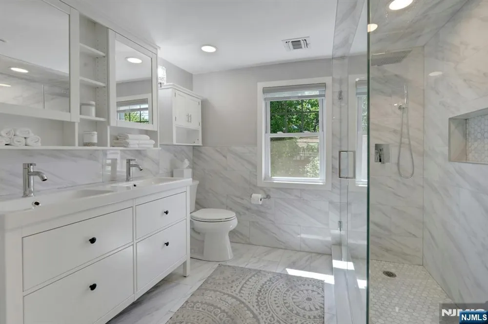 281 W Englewood Avenue Teaneck, NJ 07666