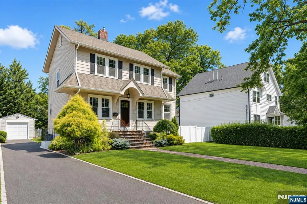 281 W Englewood Avenue Teaneck, NJ 07666