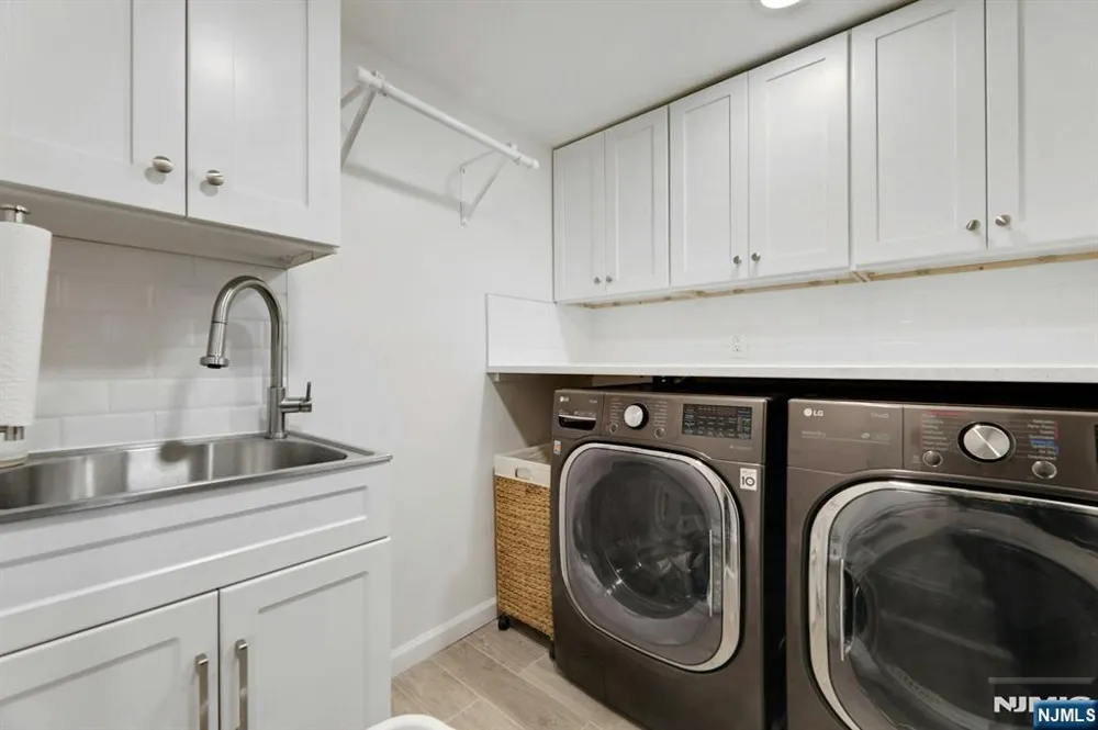 281 W Englewood Avenue Teaneck, NJ 07666