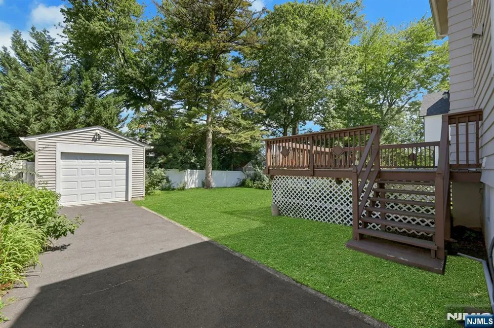 281 W Englewood Avenue Teaneck, NJ 07666