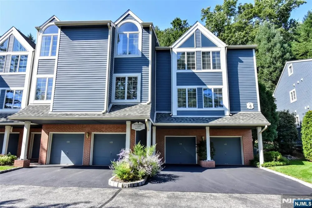 133 Surrey Court Ramsey, NJ 07446