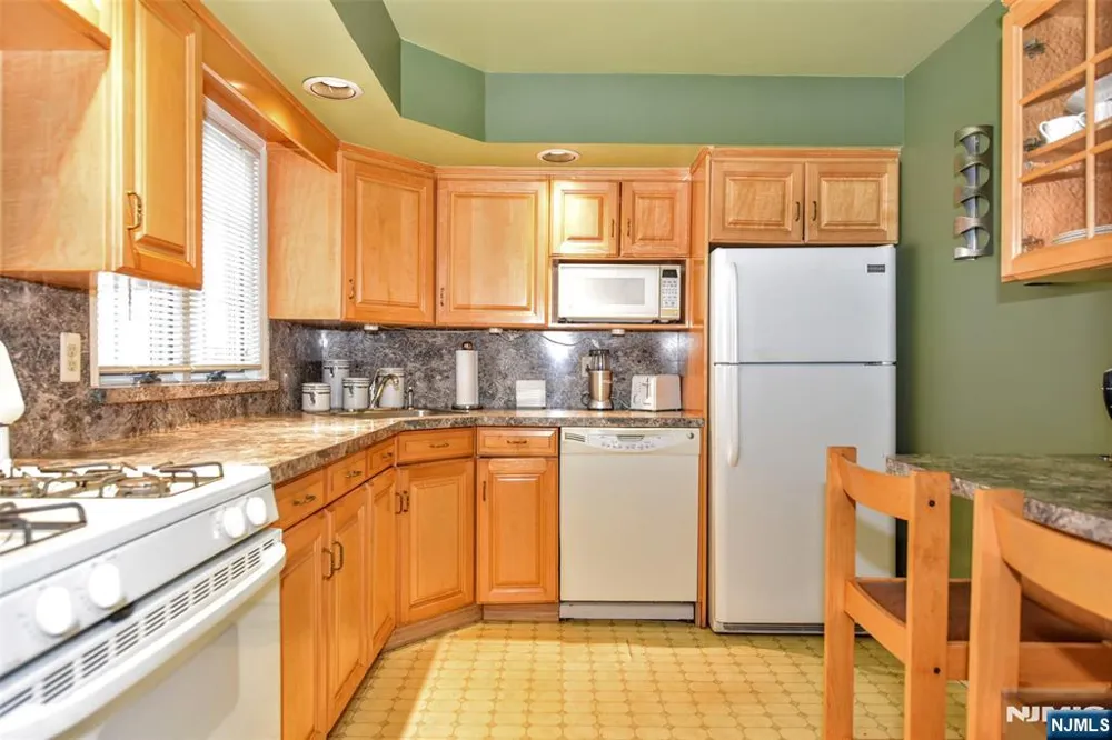 133 Surrey Court Ramsey, NJ 07446