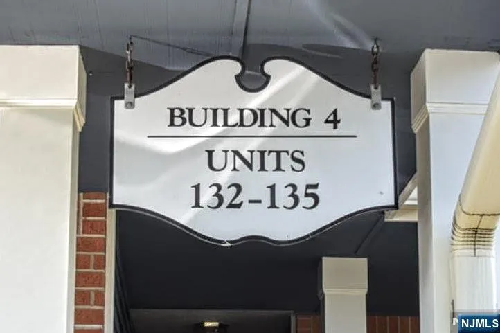133 Surrey Court Ramsey, NJ 07446