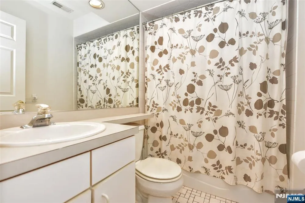 133 Surrey Court Ramsey, NJ 07446