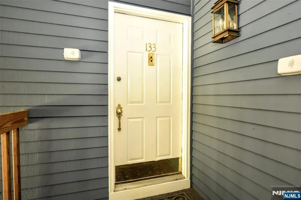 133 Surrey Court Ramsey, NJ 07446