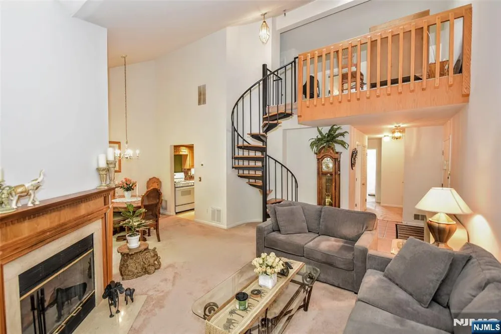 133 Surrey Court Ramsey, NJ 07446