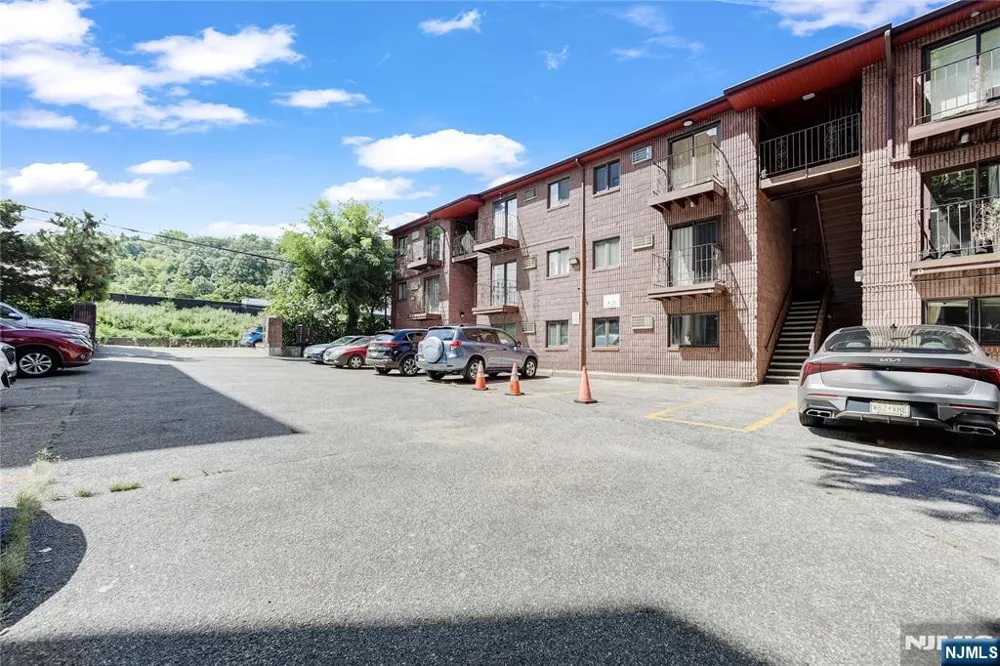 359 Marshall Street 3A Paterson, NJ 07503