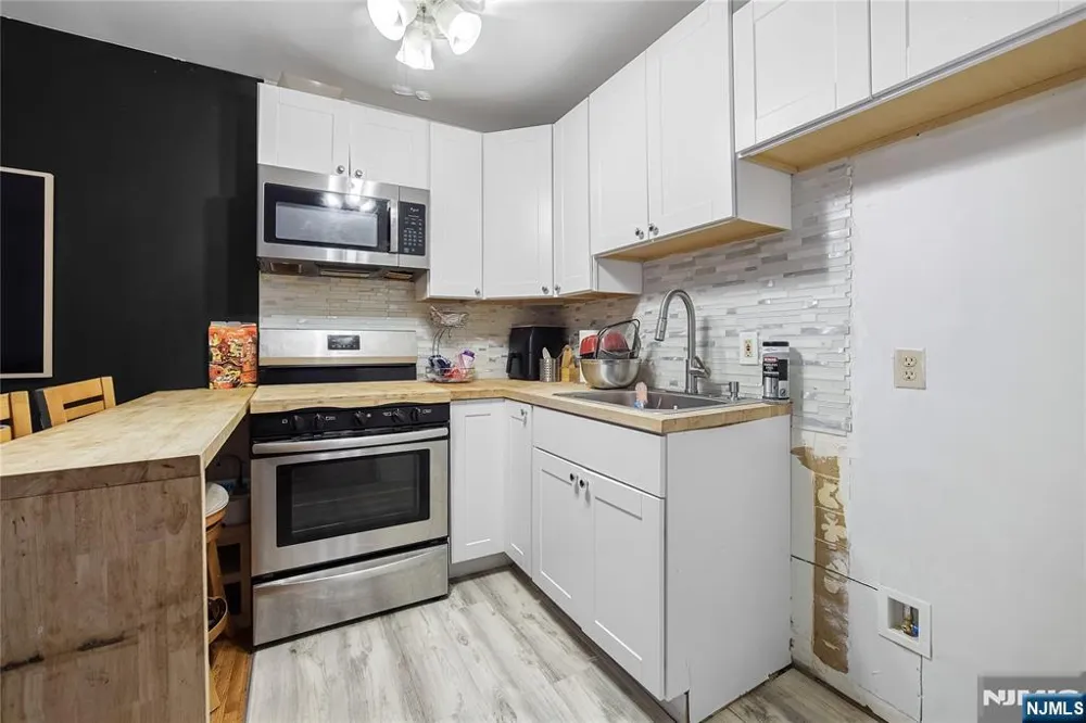 359 Marshall Street 3A Paterson, NJ 07503