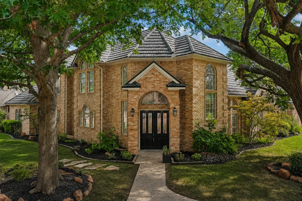 2700 Cottonwood Lane Colleyville, TX 76034