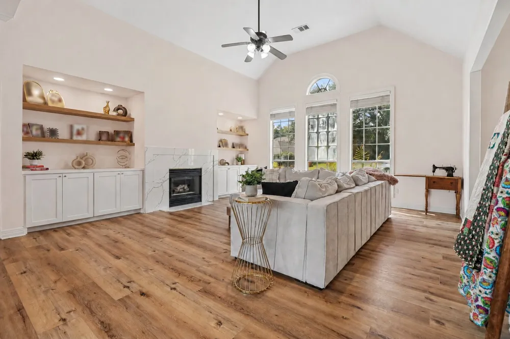 2700 Cottonwood Lane Colleyville, TX 76034