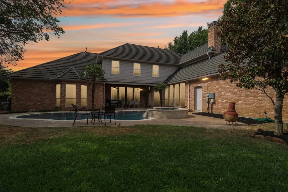 2700 Cottonwood Lane Colleyville, TX 76034