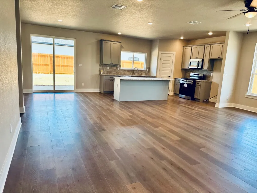 15528 Greenhouse Way Lindale, TX 75771