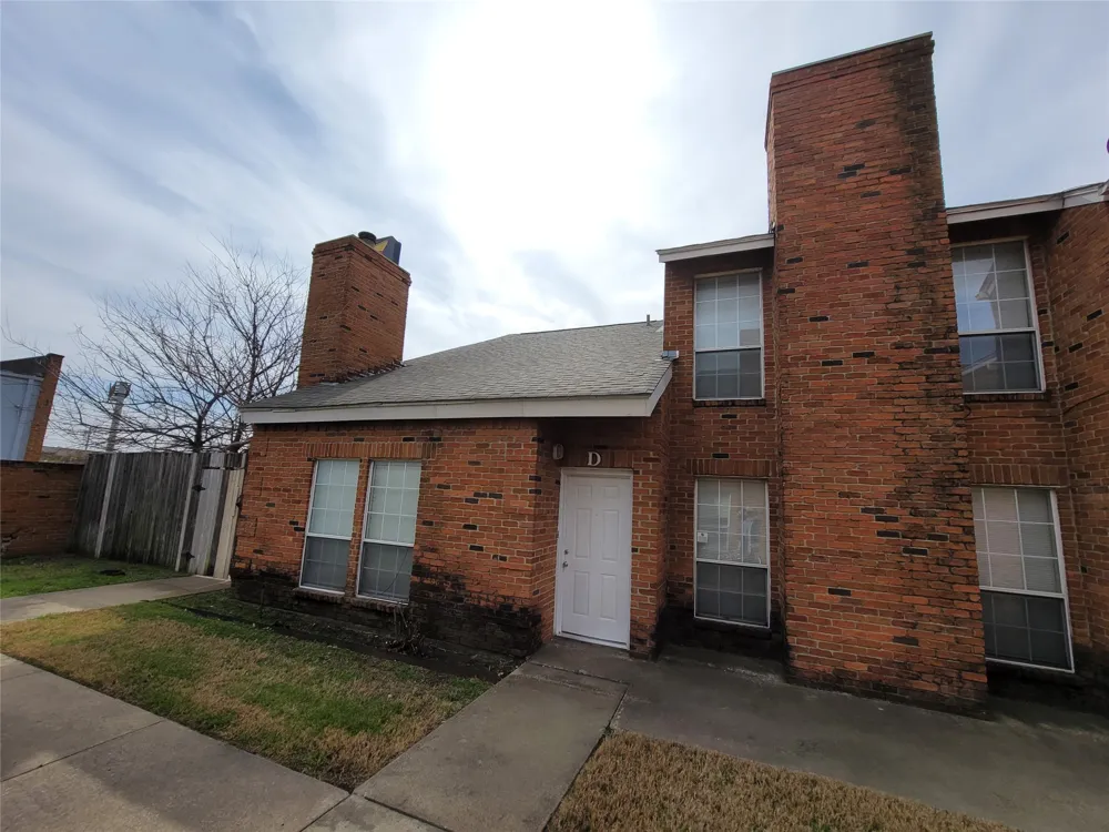 1400 Darr Street #D Irving, TX 75061