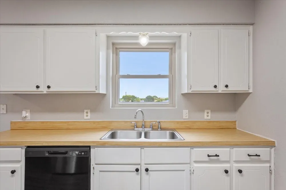 928 Vail Highlands Hewitt, TX 76643