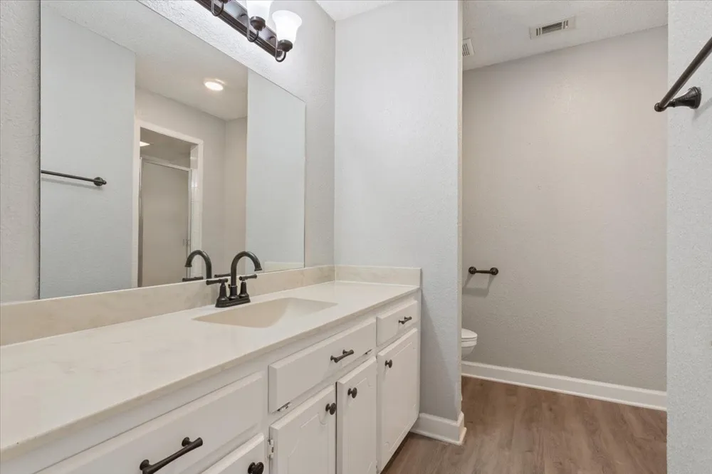 928 Vail Highlands Hewitt, TX 76643