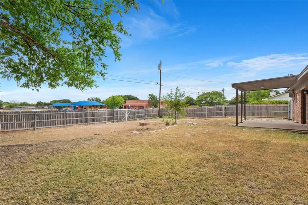 928 Vail Highlands Hewitt, TX 76643