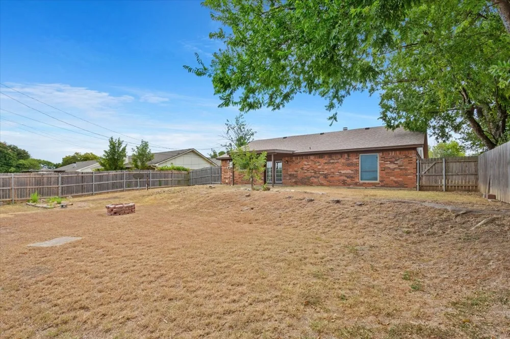 928 Vail Highlands Hewitt, TX 76643