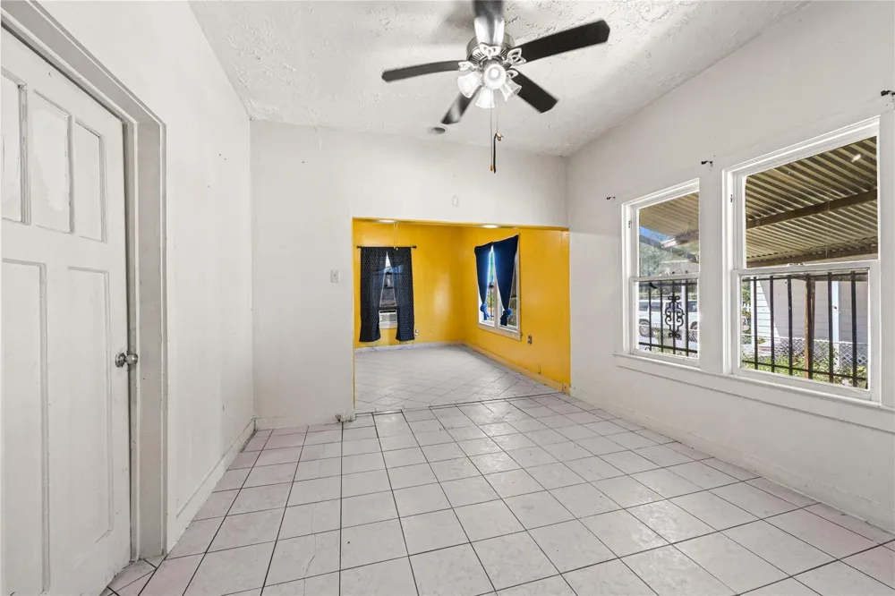 2221 Vance Street Houston, TX 77093