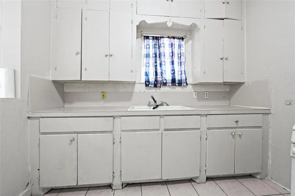 2221 Vance Street Houston, TX 77093