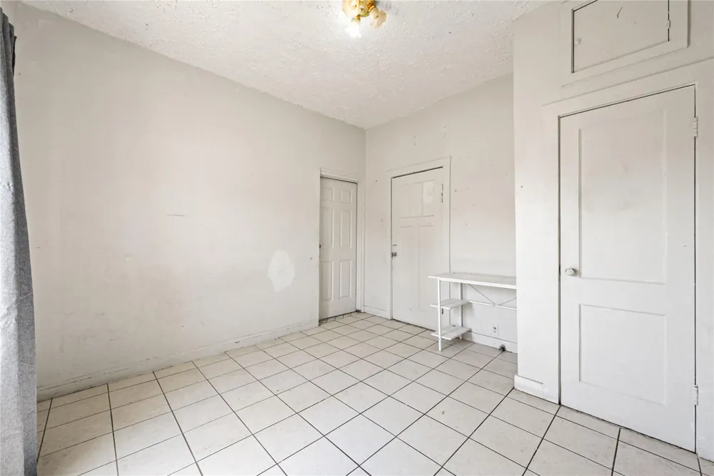 2221 Vance Street Houston, TX 77093