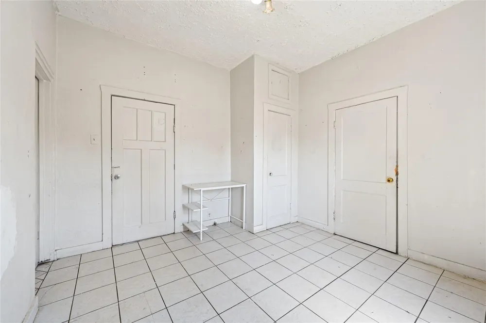 2221 Vance Street Houston, TX 77093