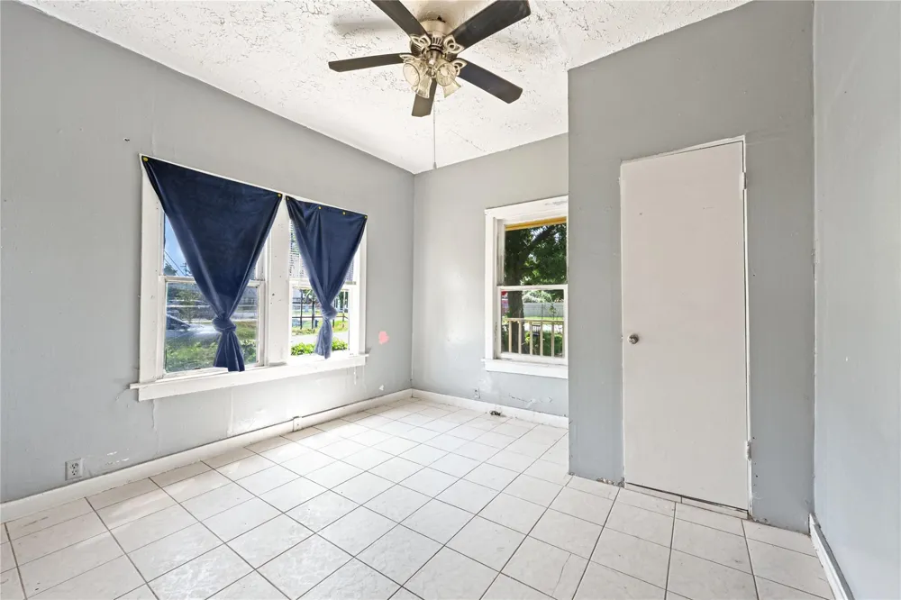 2221 Vance Street Houston, TX 77093