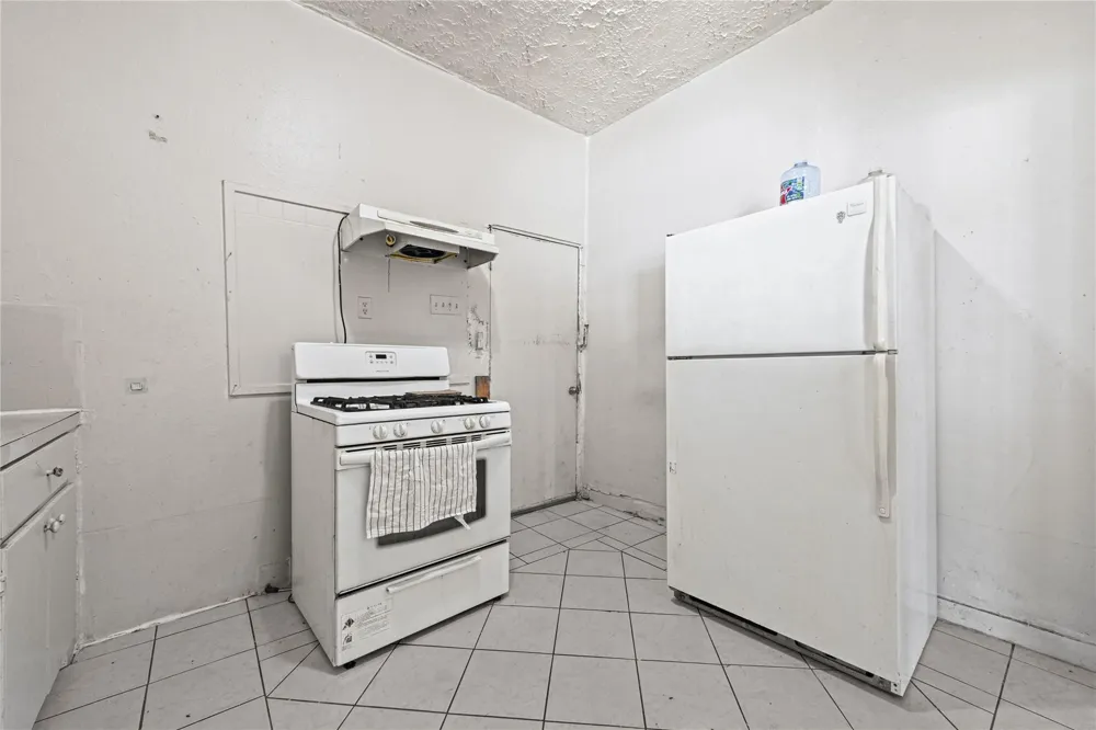 2221 Vance Street Houston, TX 77093