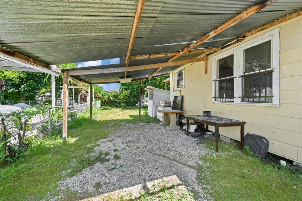 2221 Vance Street Houston, TX 77093