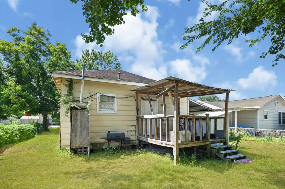 2221 Vance Street Houston, TX 77093