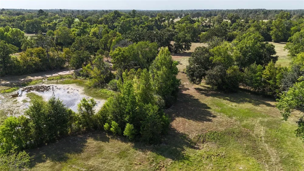 476 Rosenwall Road Huntsville, TX 77320