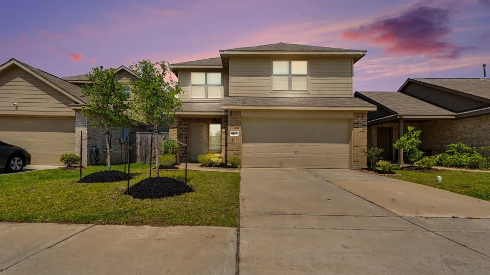 9106 Burnet Fields Drive Baytown, TX 77521