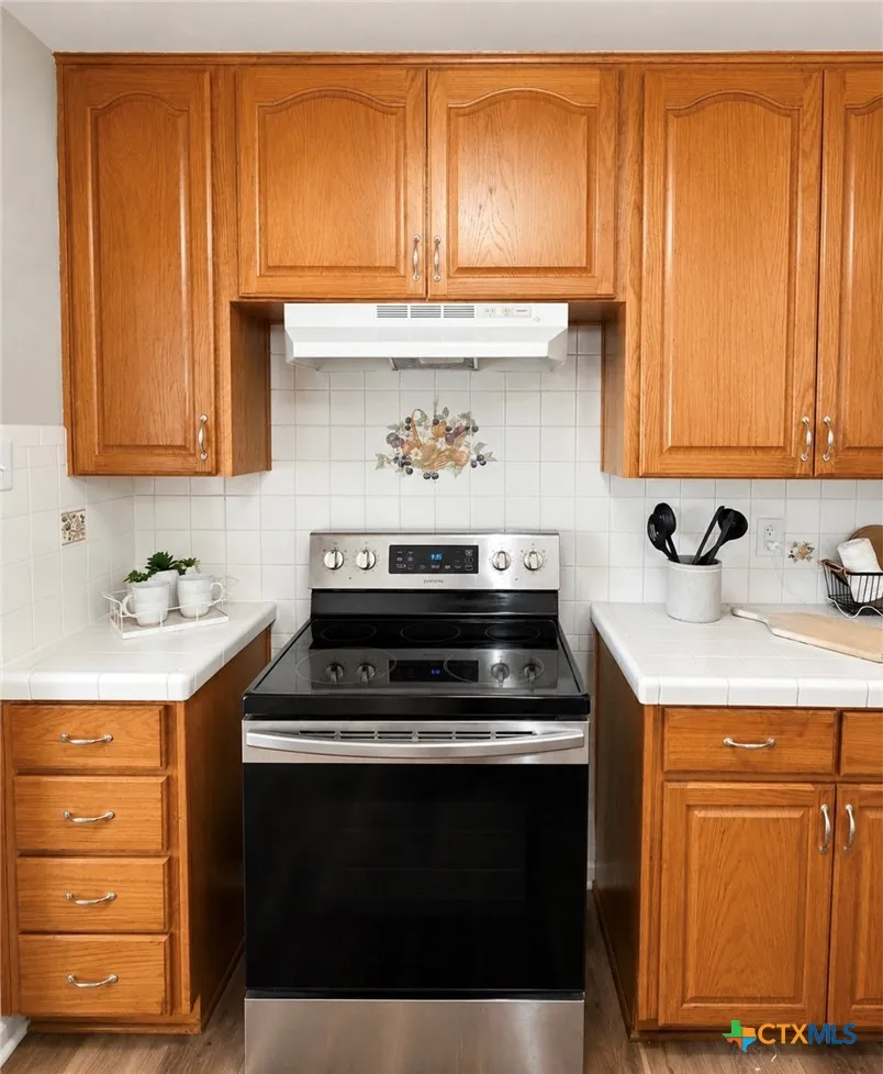 411 Cardinal Avenue Killeen, TX 76541