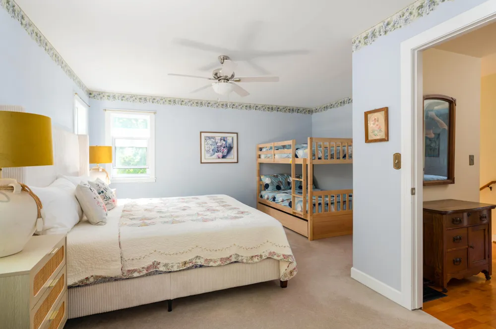 5665 W Phillips Road Three Oaks, MI 49128