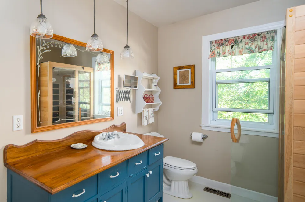 5665 W Phillips Road Three Oaks, MI 49128