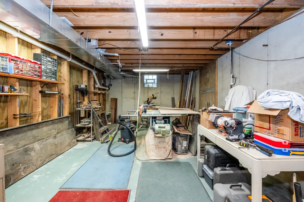 5665 W Phillips Road Three Oaks, MI 49128