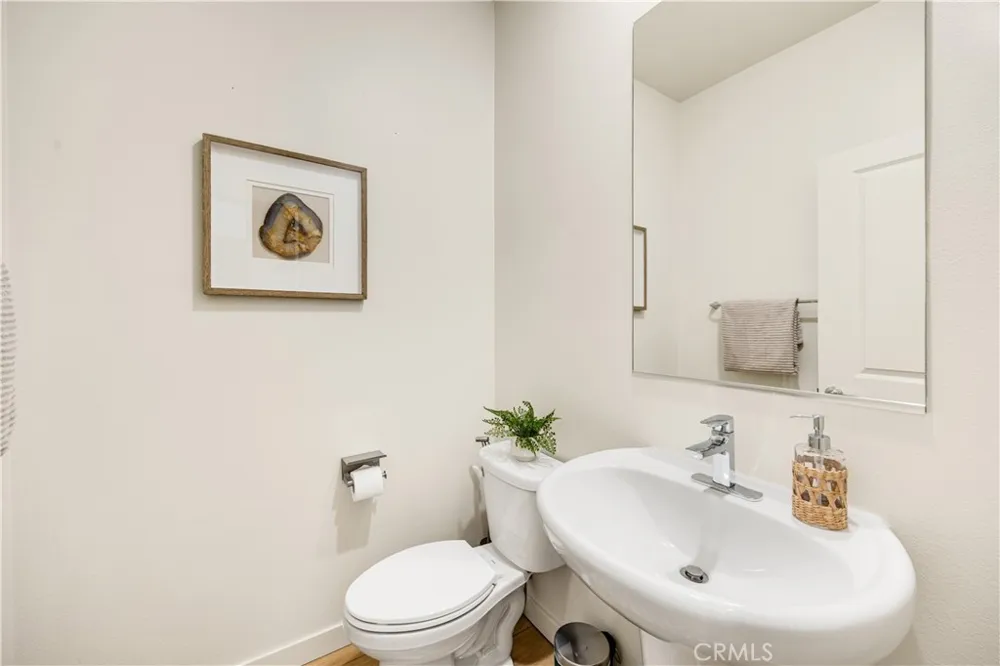 2634 E Scarlett Lane Ontario, CA 91762